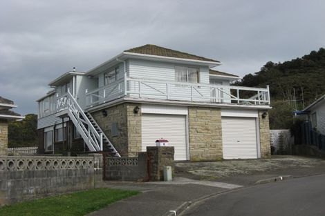 Photo of property in 7 Harlow Grove, Wainuiomata, Lower Hutt, 5014