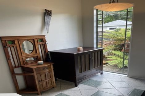 Photo of property in 255 Golf Road, Titirangi, Auckland, 0604