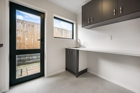 Photo of property in 18 Okohaka Avenue, Glenbrook, 2681