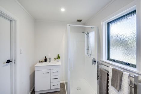 Photo of property in 45 Middle Road, Havelock North, 4130