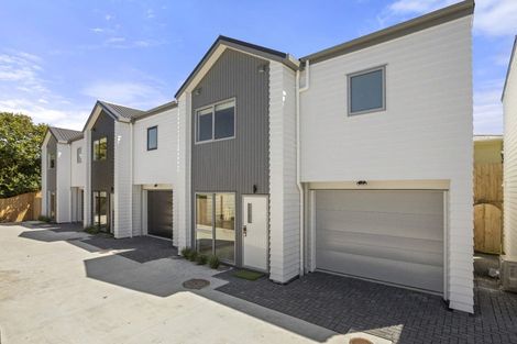 Photo of property in 47b Gossamer Drive, Pakuranga Heights, Auckland, 2010