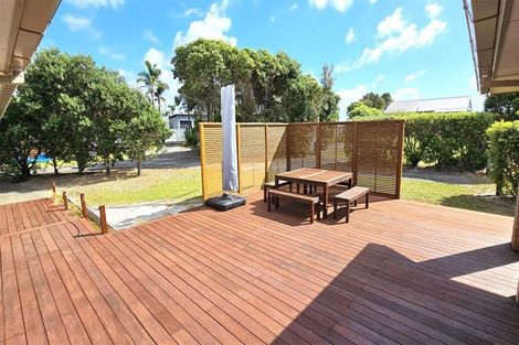 Photo of property in 110 Totara Place, Matarangi, Whitianga, 3592