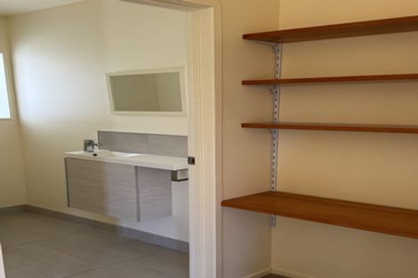 Photo of property in 83 Fernhill Way, Oteha, Auckland, 0632