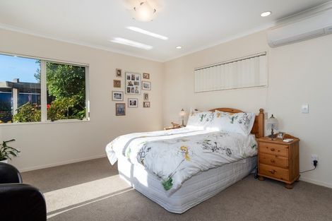 Photo of property in 27 Oteki Park Drive, Welcome Bay, Tauranga, 3112