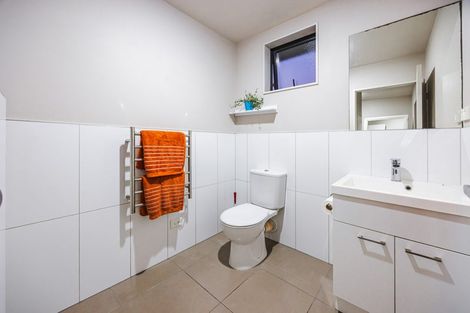 Photo of property in 22 Erceg Way, Rosehill, Papakura, 2113