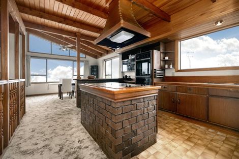 Photo of property in 1/72 Deep Creek Road, Torbay, Auckland, 0630