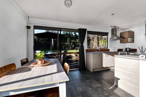 Photo of property in 5 Hobart Drive, Spotswood, New Plymouth, 4310