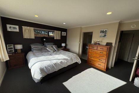 Photo of property in 6a Neeve Place, Taradale, Napier, 4112