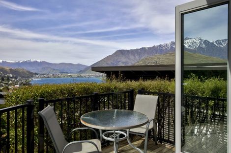 Photo of property in 75 Hensman Road, Queenstown, 9300