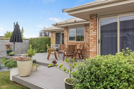 Photo of property in 10 Karoola Place, Havelock North, 4130