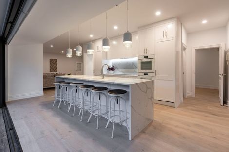 Photo of property in 5 Lavinia Grove, Waikanae Beach, Waikanae, 5036