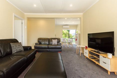 Photo of property in 22 Gavin Road, Raumati Beach, Paraparaumu, 5032