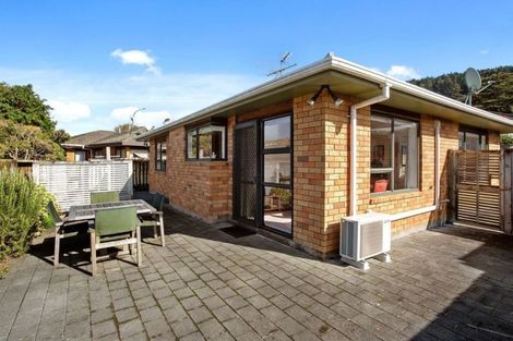 Photo of property in 334a Main Road, Tawa, Wellington, 5028