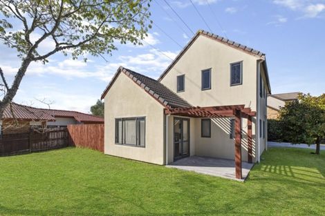 Photo of property in 2 Whitbourne Heights, Manurewa, Auckland, 2105