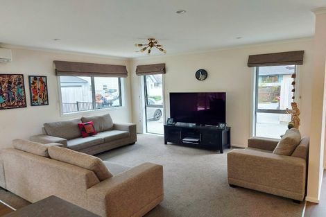 Photo of property in 175 Navigation Drive, Whitby, Porirua, 5024