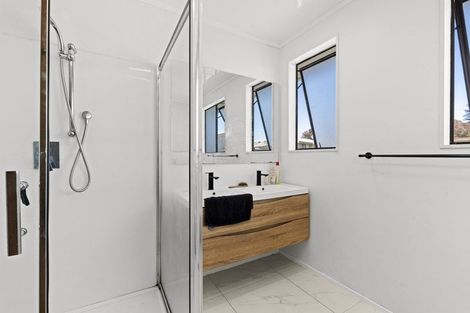 Photo of property in 26 Mace Street, Waitara, 4320