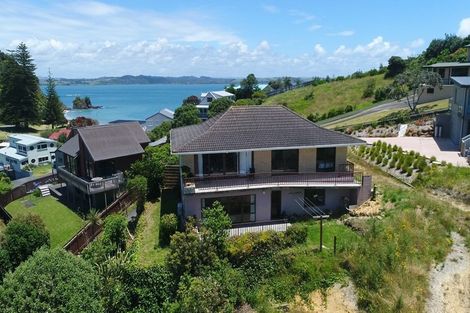 Photo of property in 50 Du Fresne Place, Russell, 0202