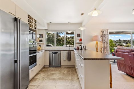 Photo of property in 17 Hawaiian Parade, Arkles Bay, Whangaparaoa, 0932