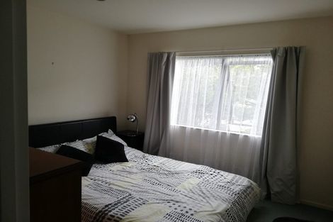 Photo of property in 66a Park Road, Glenfield, Auckland, 0629