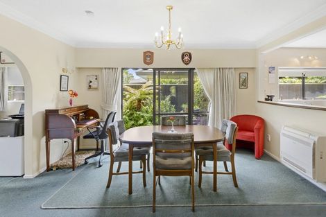 Photo of property in 24 Montclare Avenue, Ilam, Christchurch, 8041