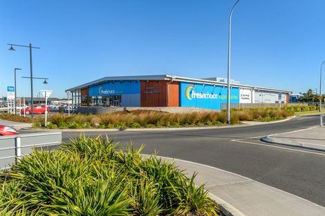 Photo of property in 333 Grenada Street, Papamoa Beach, Papamoa, 3118