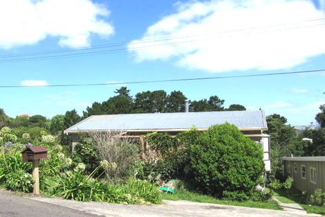 Photo of property in 10 George Street, Surfdale, Waiheke Island, 1081