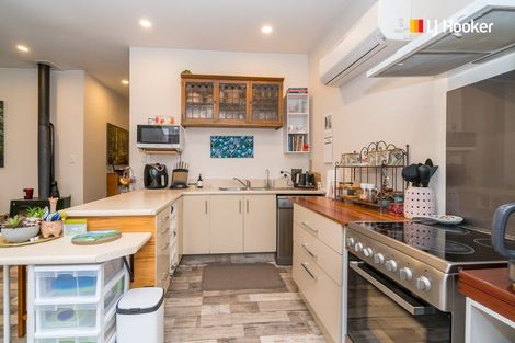 Photo of property in 2 Hawthorn Avenue, Mornington, Dunedin, 9011