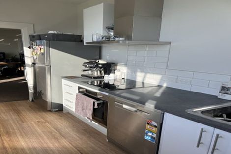 Photo of property in 18 Waipapa Terrace, Hataitai, Wellington, 6021