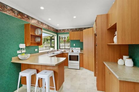 Photo of property in 23a Larsen Crescent, Tawa, Wellington, 5028