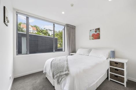 Photo of property in 37c Ngaio Road, Kelburn, Wellington, 6012
