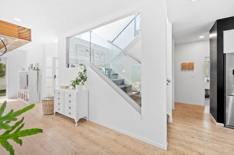 Photo of property in 9 Ruth Craig Place, Stanmore Bay, Whangaparaoa, 0932