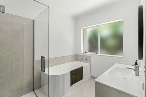 Photo of property in 13 Burns Street, Westown, New Plymouth, 4310