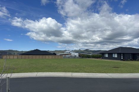 Photo of property in 6 Ronomor Place, Whitianga, 3510