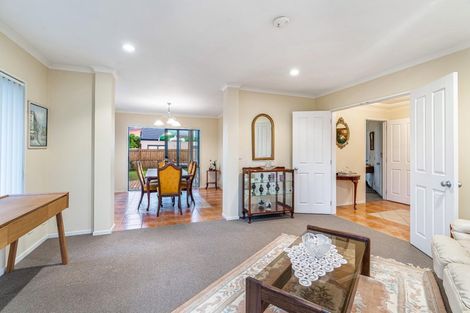 Photo of property in 2 Gunner Drive, Te Atatu Peninsula, Auckland, 0610