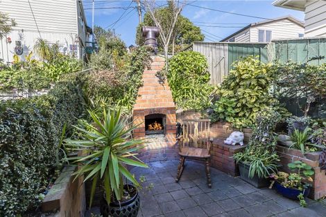 Photo of property in 34 Cavendish Square, Strathmore Park, Wellington, 6022