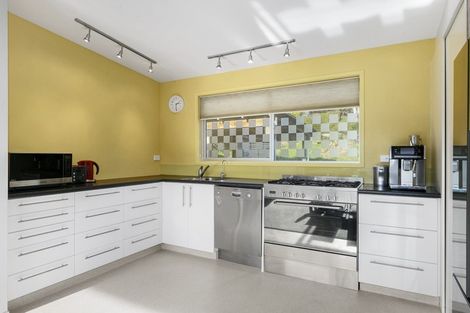 Photo of property in 35 Waikana Street, Broad Bay, Dunedin, 9014