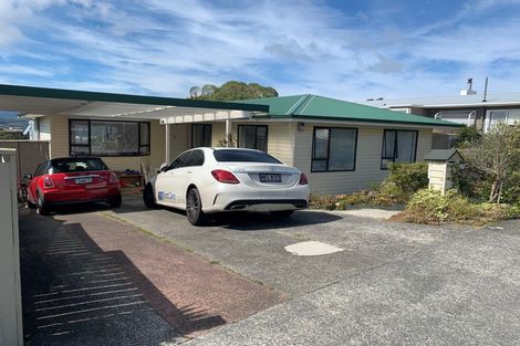 Photo of property in 9 Acacia Avenue, Maungaraki, Lower Hutt, 5010