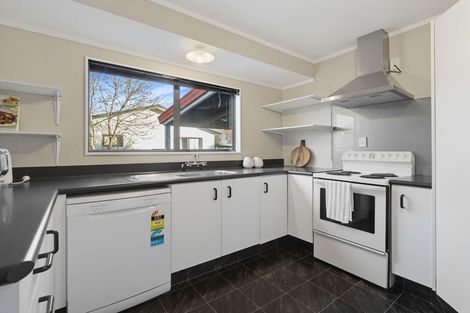 Photo of property in 47a Aquarius Drive, Kawaha Point, Rotorua, 3010