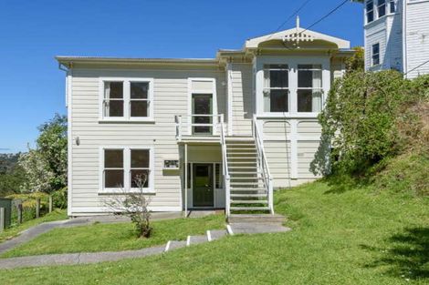 Photo of property in 27 Plunket Street, Kelburn, Wellington, 6012