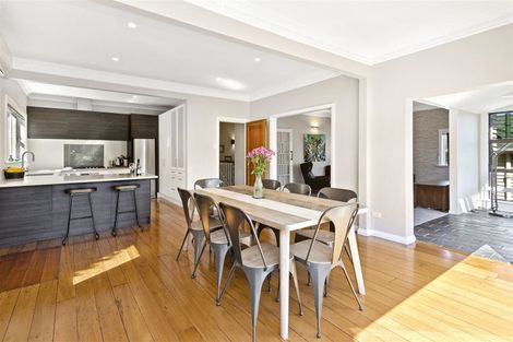 Photo of property in 32 Cavendish Square, Strathmore Park, Wellington, 6022