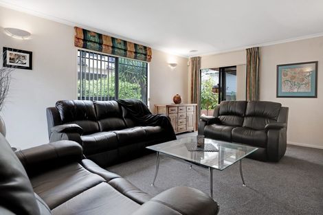 Photo of property in 41 Bronzewing Terrace, Unsworth Heights, Auckland, 0632