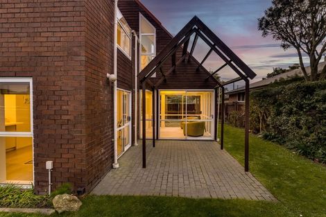 Photo of property in 1/143 Memorial Avenue, Burnside, Christchurch, 8053