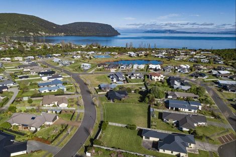 Photo of property in 68 Montgomery Crescent, Kinloch, Taupo, 3377