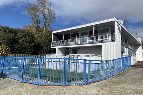 Photo of property in 4130 Great North Road, Glendene, Auckland, 0602