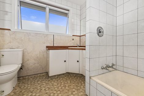 Photo of property in 28 Carlton Street, Glenholme, Rotorua, 3010