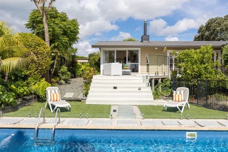 Photo of property in 74 Bleakhouse Road, Howick, Auckland, 2014