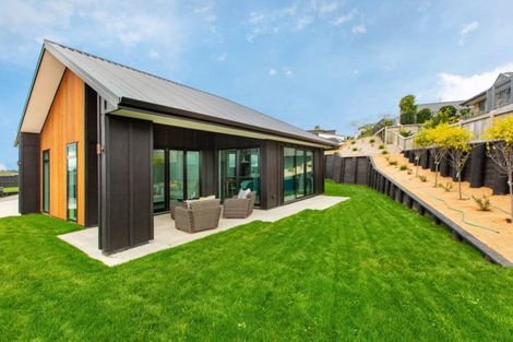 Photo of property in 8 Rose Berry Crescent, Flagstaff, Hamilton, 3210