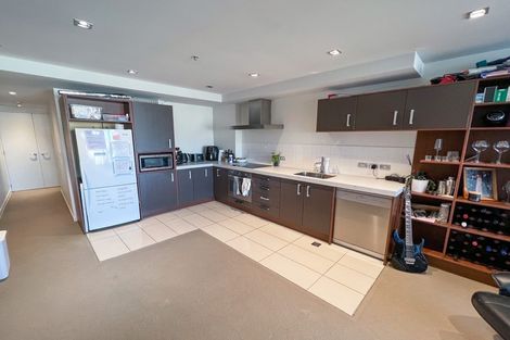Photo of property in Monument Apartments, 9d/245 Wakefield Street, Te Aro, Wellington, 6011