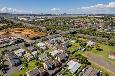 Photo of property in 2b Hall Avenue, Mangere, Auckland, 2022