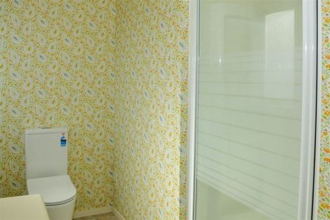 Photo of property in 40 Montgomery Avenue, Belmont, Auckland, 0622